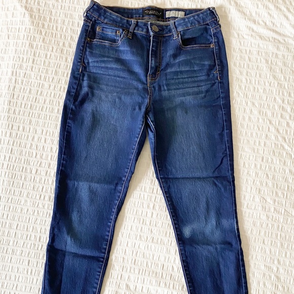 Aeropostale high waisted jegging dark wash jeans - Picture 3 of 6